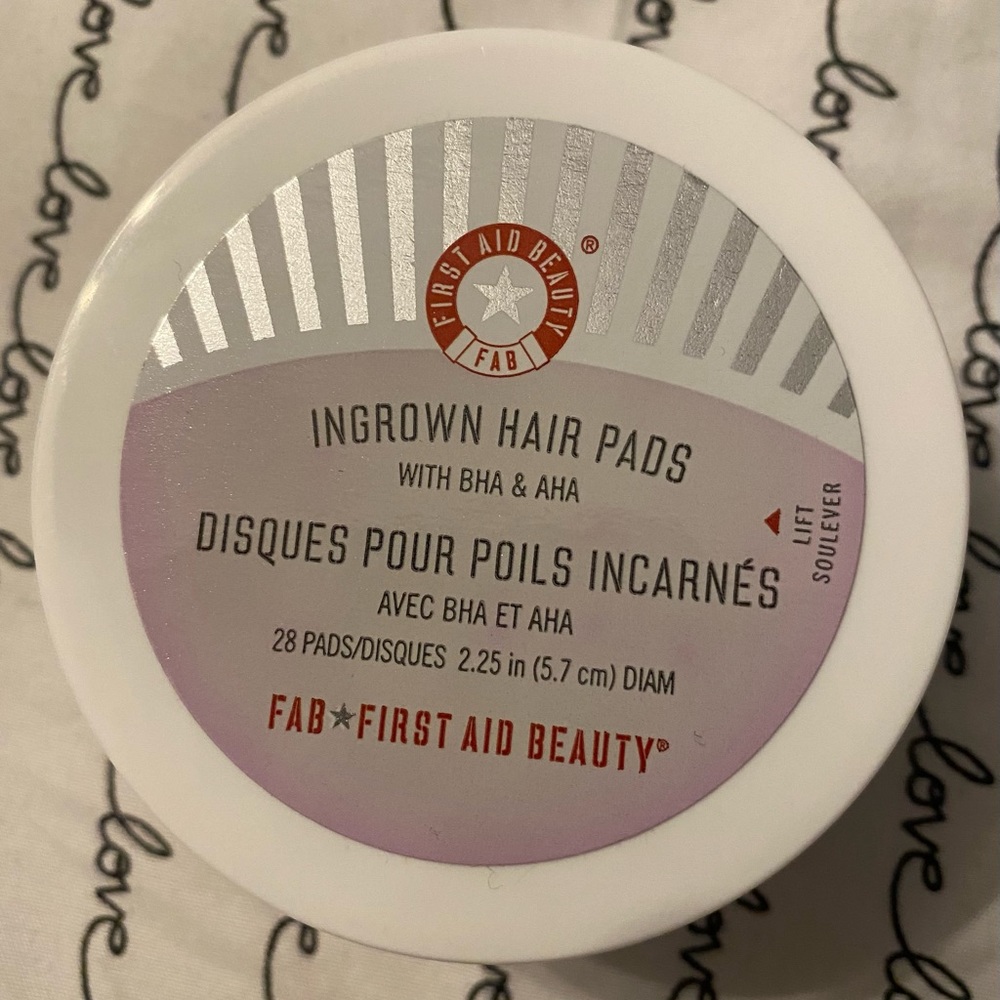 First Aid Beauty Ingrown Hair Pads